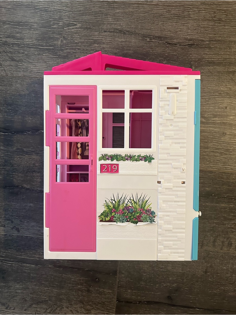 2018 Barbie 3-Room Getaway House